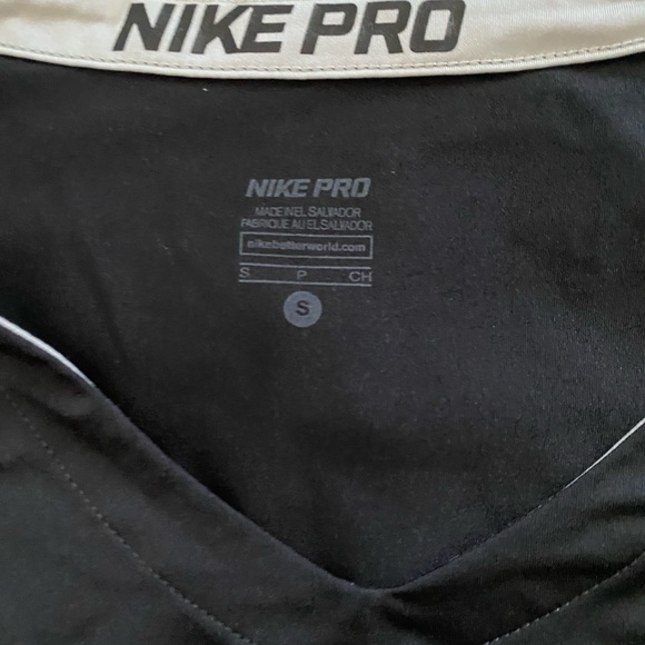 Nike Pro Workout Top size Small Black - Picture 2 of 3